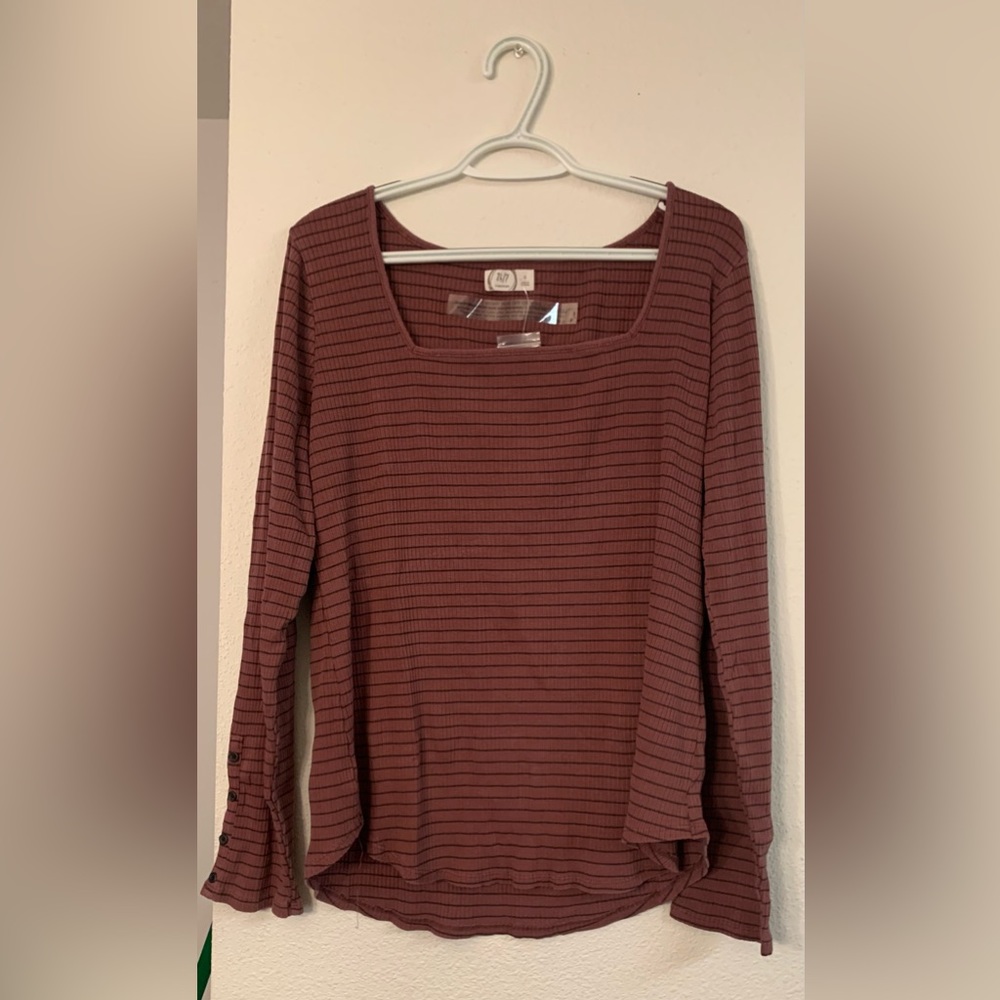 Maurice’s Size 0 (14w) Long Sleeve Top